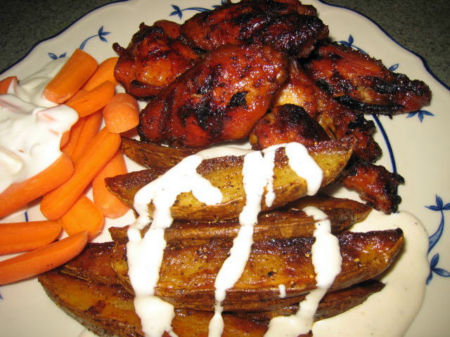 wings&wedges8onmyplate.jpg